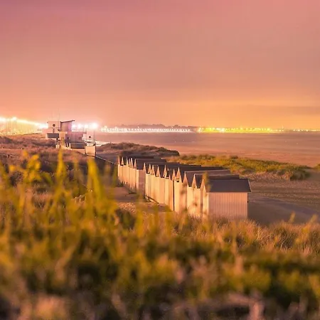 Ideal Couple ! Le Nid Du Bourg - Proche Et Commerces - Serviettes De Toilette & Linge De Lit Compris Apartmán Ouistreham