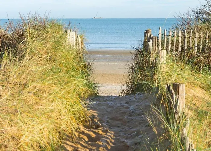 Ideal Couple ! Le Nid Du Bourg - Proche Et Commerces - Serviettes De Toilette & Linge De Lit Compris