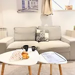 Ideal Couple ! Le Nid Du Bourg - Proche Et Commerces - Serviettes De Toilette & Linge De Lit Compris *