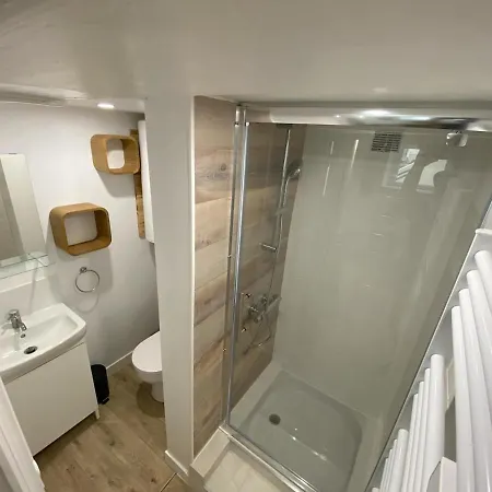 Apartment Le Nid Du Bourg Moderne - Renove - Centre Ouistreham